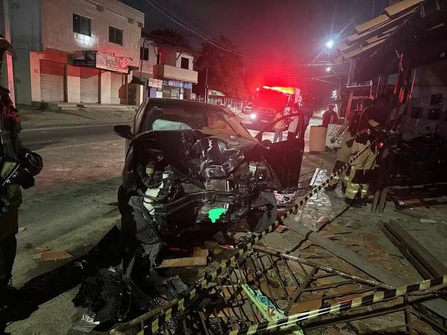 Acidente na SE-050: Condutor com CNH vencida e veículo irregular deixa dois feridos