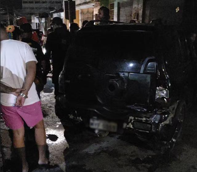 Polícia investiga atropelamento de casal na rua São João, em Aracaju