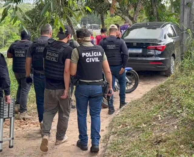 Foragido da Bahia morre em confronto durante operação da Polícia Civil em Estância; quatro suspeitos de tráfico são presos