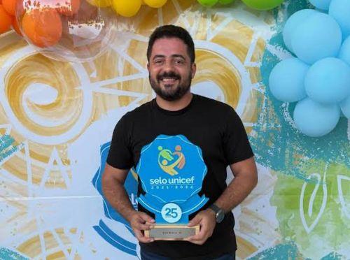 Alan de Agripino anuncia que não será candidato em 2026 e planeja candidatura para 2028