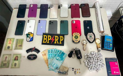 Operação policial no Arraiá do Povo resulta na prisão de cinco por roubo de celulares