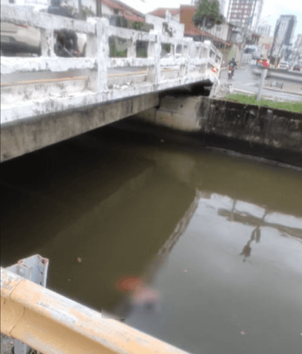 Homem é encontrado boiando em canal na zona sul de Aracaju