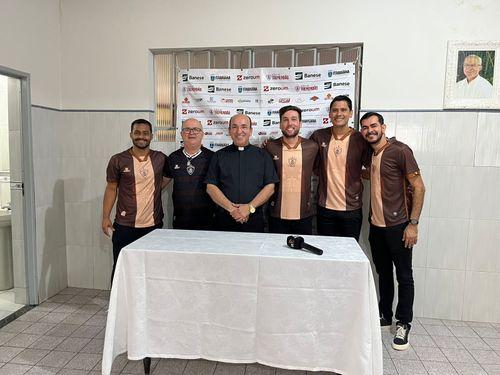 Itabaiana lança camisa comemorativa em homenagem aos 350 anos da Paróquia Santo Antônio e Almas
