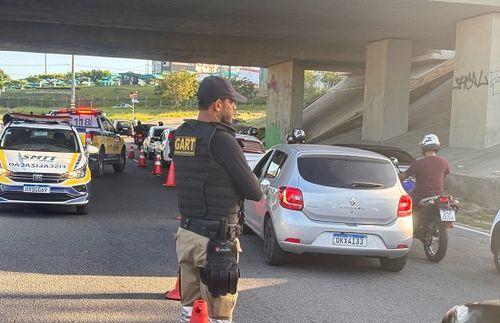 Motociclista morre em acidente na avenida Tancredo Neves, em Aracaju