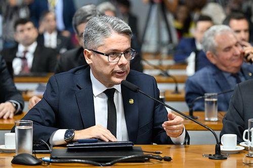 Alessandro Vieira assume relatoria do marco contra o crime organizado no Senado
