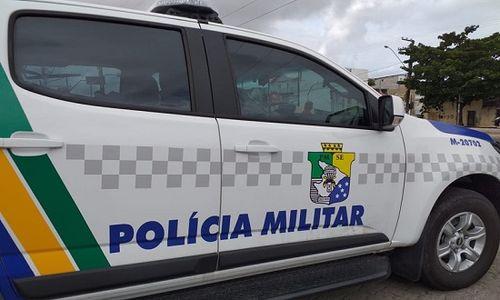 Casal é preso por porte ilegal de arma em operação policial em Aracaju